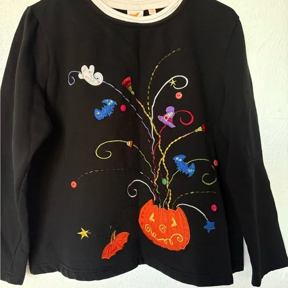 Embroidered Halloween Black Women's Vintage Sweater - Picture 3 of 7
